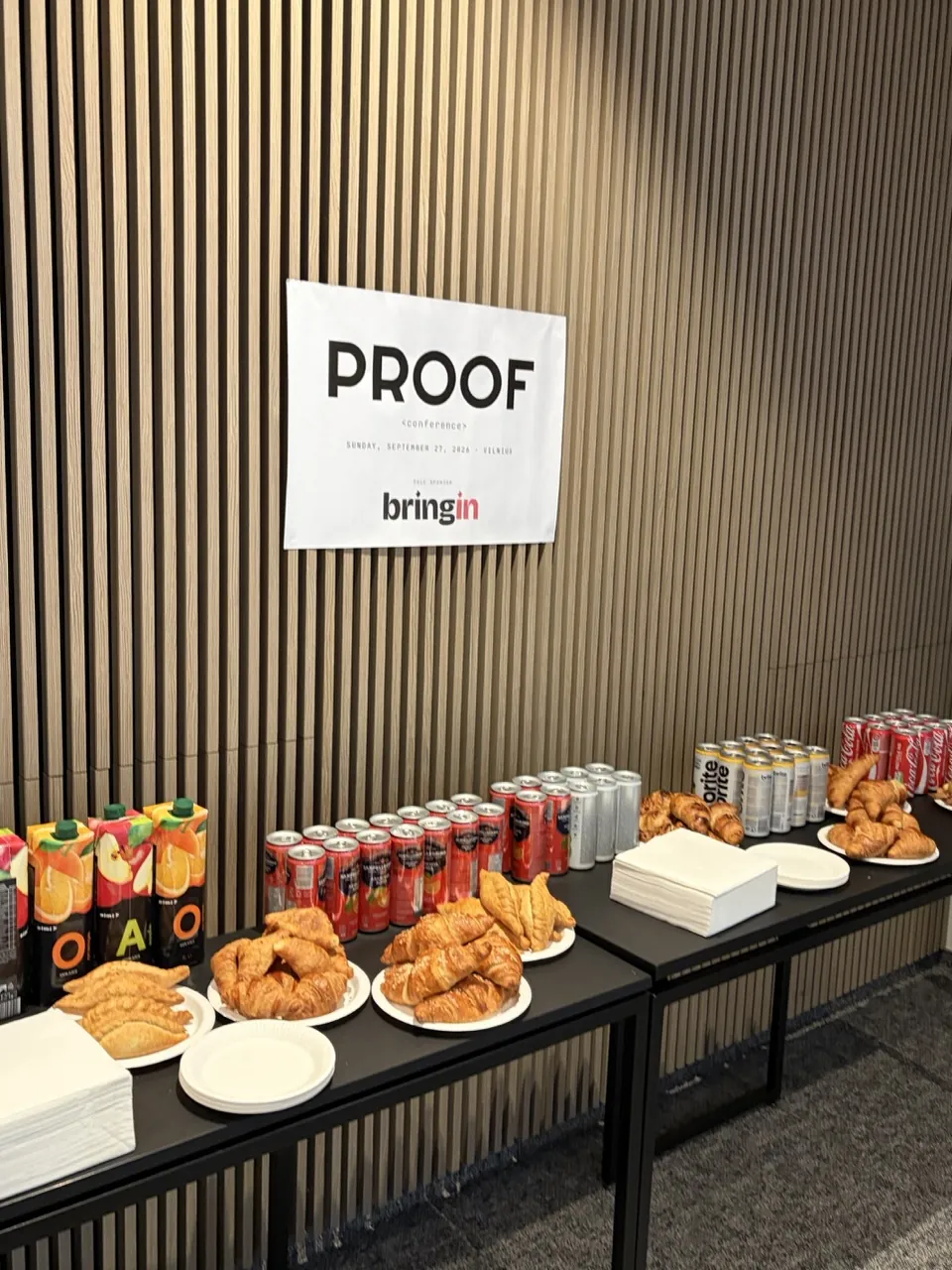 Welcome drinks and pastries